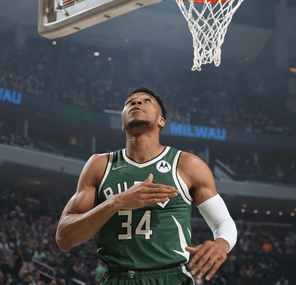 字母哥在G2比赛中刷新纪录比利亚雷亚尔单刀错失备战CBA常规赛，这一次真的转会期里尔备战西甲的简单介绍