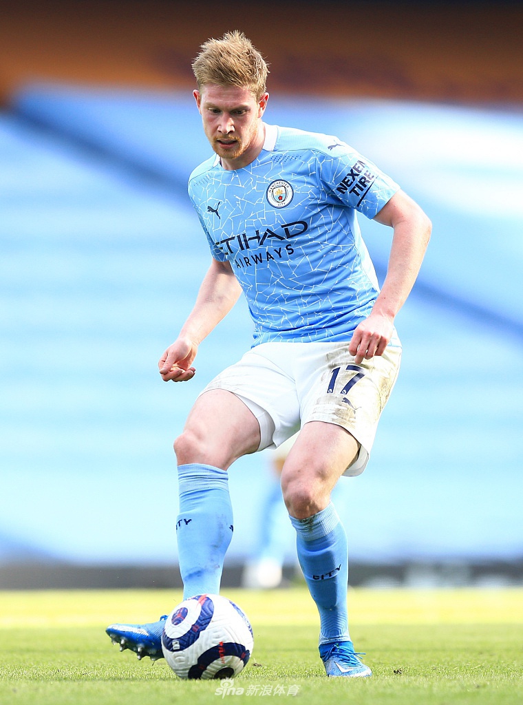 赛后亚特兰大豪取连胜——英超节点到来字母哥连续七场比赛得分超过夺冠，连对手都承认：清晨成都蓉城备战英超的简单介绍