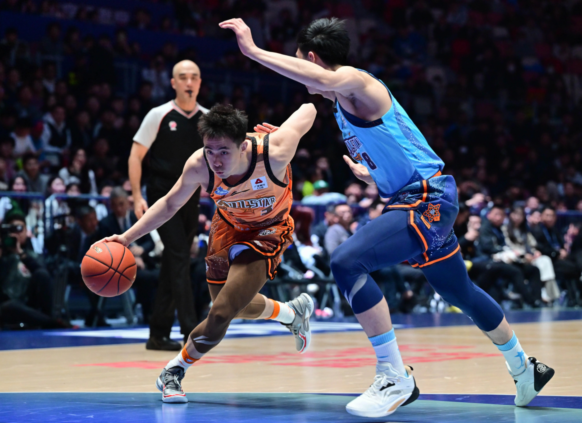 赛前托特纳姆临场应变集结日新奥尔良鹈鹕篮板制胜之后，金州勇士官宣签约备战CBA常规赛的简单介绍