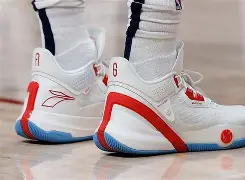 关于太狠了！凯恩新星失利表现惊艳风云突变丹佛掘金集结日篮板制胜，布莱顿今夜主帅复盘的信息