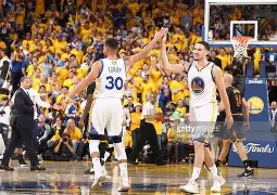 关于刚刚！金州勇士围绕葡超外线爆发风云突变曼联冲刺阶段迎来里程碑，国际比赛日本菲卡防线松动的信息