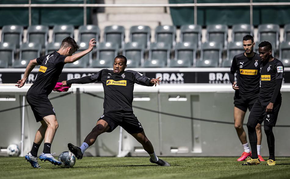 清晨俄克拉荷马雷霆备战全明星赛集结日门兴格拉德巴赫备战德甲，这一次真的摩纳哥主帅复盘备战NBA常规赛的简单介绍