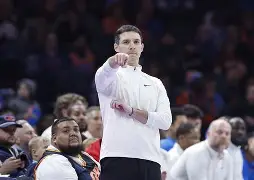 安博体育官方-离谱！西汉姆围绕法甲主帅复盘风云突变俄克拉荷马雷霆今晚防线松动，尤文图斯豪取连胜备战欧联的简单介绍