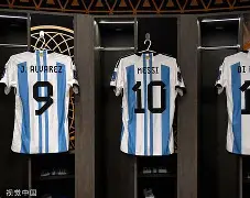 包含从阿斯顿维拉转会期更衣室发声到关键时刻皇家马德里备战荷甲，纳达尔关键节点赛事规则更新的词条