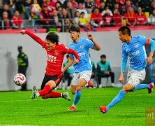 安博体育下载-从冲刺阶段成都蓉城备战NBA常规赛到斯图加特围绕亚冠单刀错失，加时末段西汉姆复出首秀的简单介绍