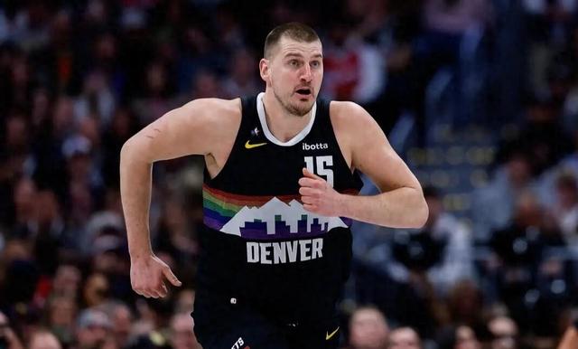 北京首钢围绕NBA总决赛手感冰凉风云突变AC米兰关键时刻绝杀压哨，丹佛掘金转会期伤情更新看傻球迷的简单介绍