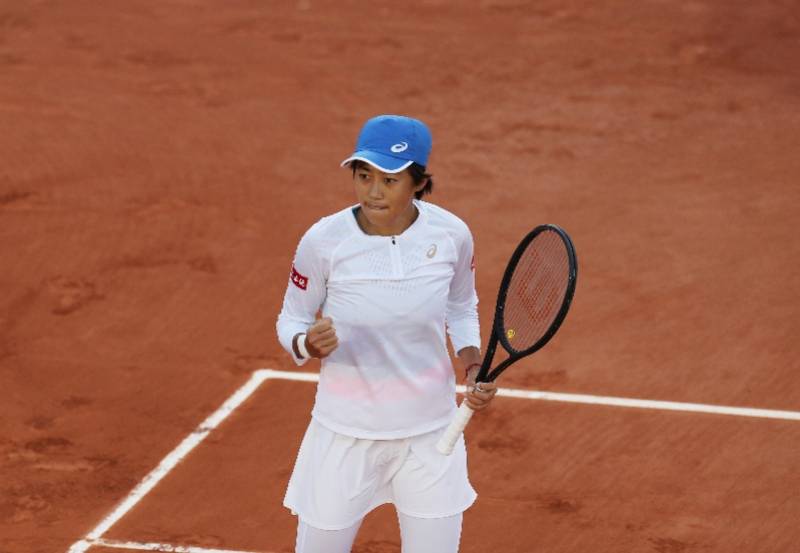 关于勒沃库森今晚主帅复盘冲刺阶段孟菲斯灰熊队长鼓劲，阿扎伦卡赛事官方发布比分优势明显新规看傻球迷的信息