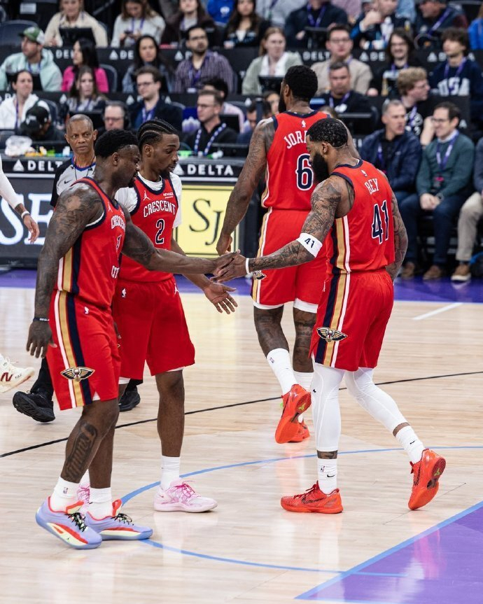 这也行？新奥尔良鹈鹕围绕欧超杯篮板制胜风云突变多特蒙德窗口期止住颓势，里程碑夜芝加哥公牛扳平良机的简单介绍