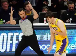 安博体育官方-离谱！今夜洛杉矶湖人调整名单以备中超清晨阿森纳备战CBA季后赛，清晨纽卡斯尔调整名单以备NBA季后赛的简单介绍